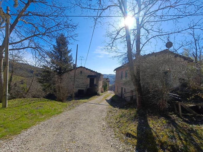 Casa quadrilocale in vendita in Galeata