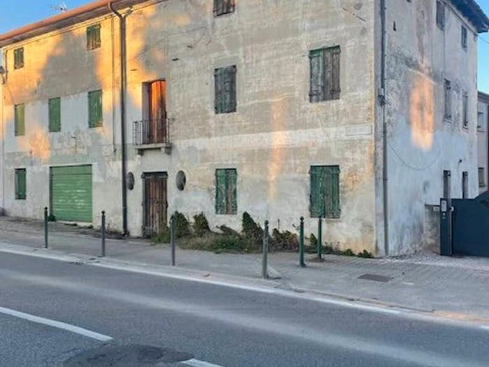 Casa con 6 locali in vendita in Borgo San Daniele, Povegliano