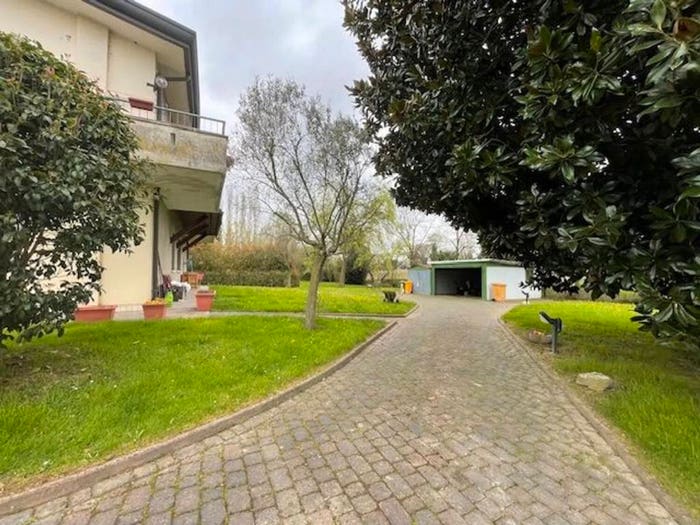Casa con 6 locali in vendita in Via Nuova Trevigiana Lughignano, Lughignano, Casale sul Sile