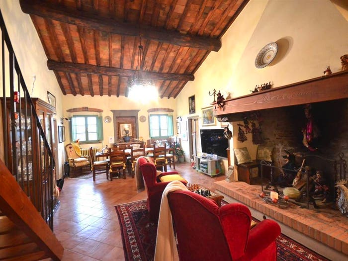Casa con 5 locali in vendita in Tavarnelle, Barberino Tavarnelle