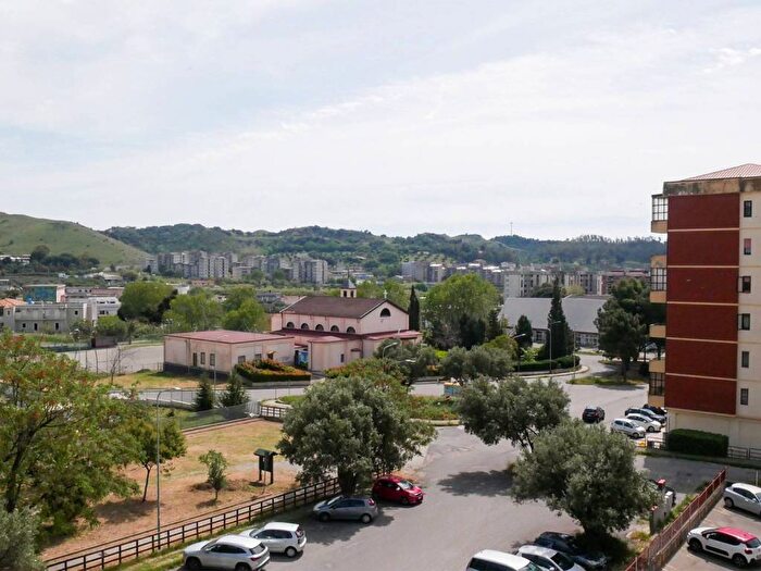 Appartamento quadrilocale in vendita in Via Bezzecca, Fortuna Corvo, Catanzaro