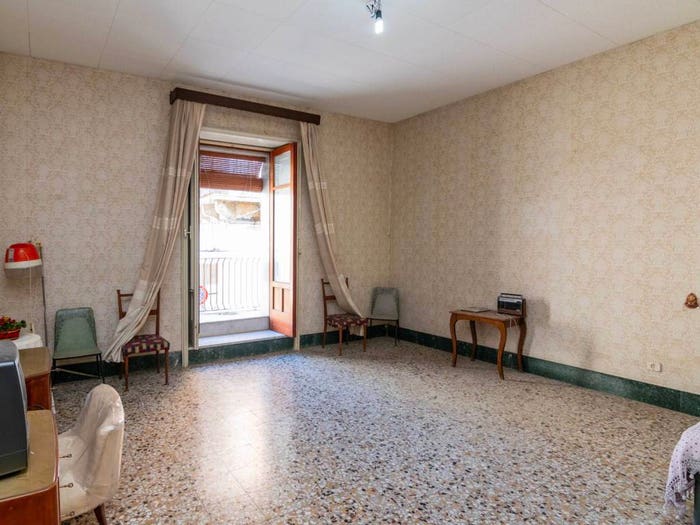 Appartamento con 5 locali in vendita in Lentini