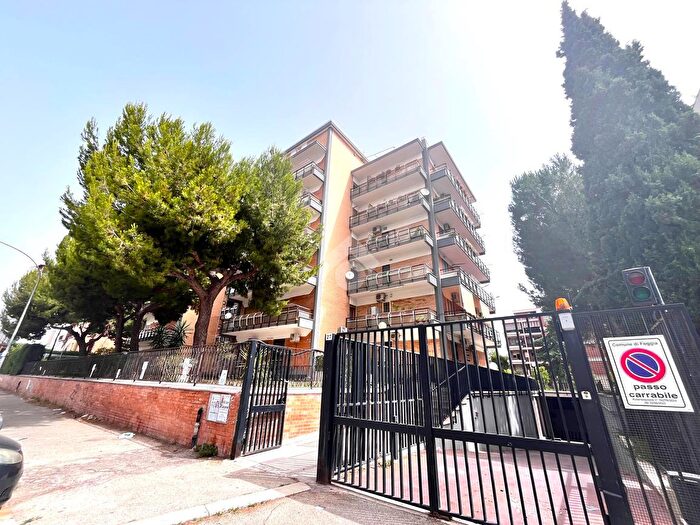 Appartamento trilocale in vendita in Via Enzo Fioritto, Foggia