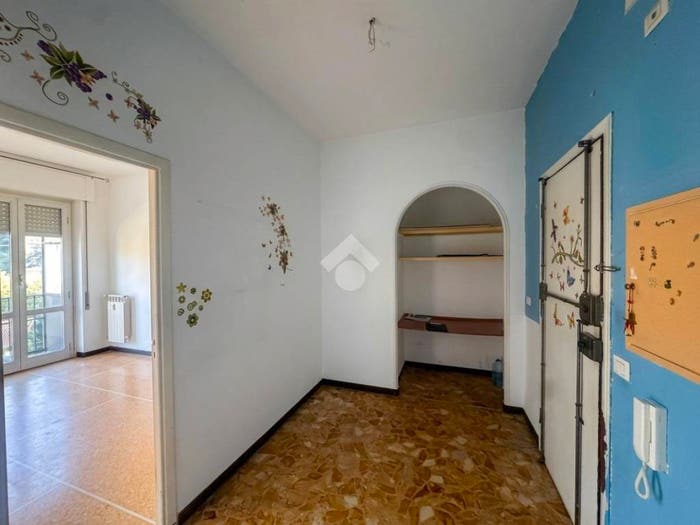Appartamento trilocale in vendita in Salita Daniele Morchio, Rivarolo, Genova