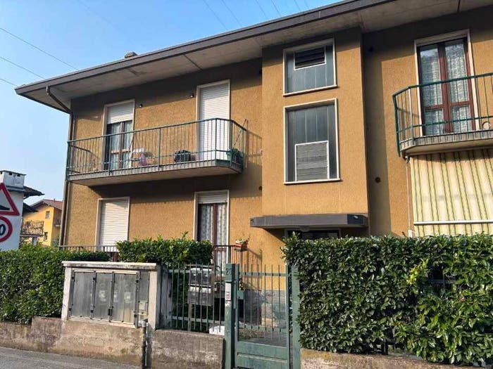 Appartamento trilocale in vendita in Via Realini, Induno Olona