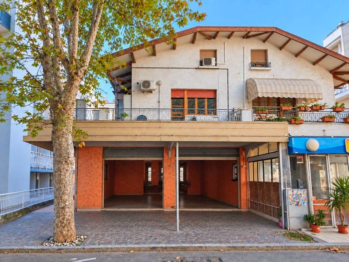 Casa quadrilocale in vendita in Via Venezia, Cattolica
