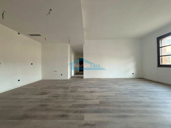 Appartamento trilocale in vendita in Piazza Vincenzo Rosa, Centro, Palazzolo sull'Oglio