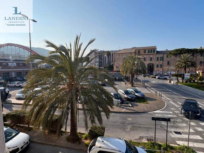 Appartamento quadrilocale in vendita in Via Trieste, Centro, Albenga