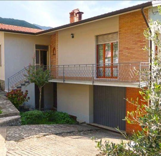 Casa quadrilocale in vendita in Strada Provinciale Di Treschietto, Treschietto, Bagnone
