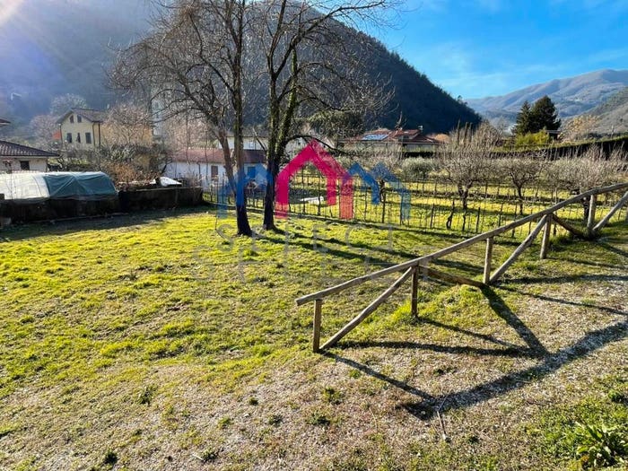 Casa trilocale in vendita in Diecimo, Borgo a Mozzano