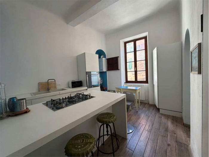 Appartamento bilocale in vendita in Vico Morella, Centro, Albenga
