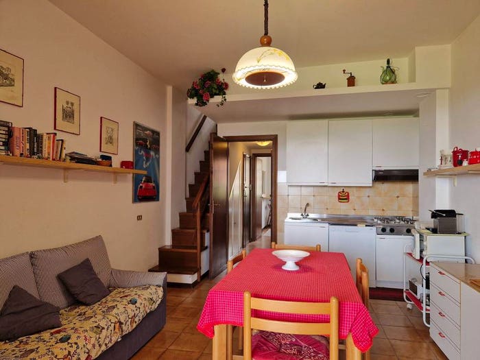 Appartamento quadrilocale in vendita in Viale Enrico Toti, Centro, Loano