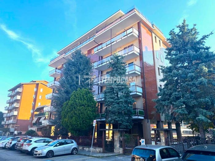 Appartamento quadrilocale in vendita in Via cesare battisti, Regina Margherita, Collegno