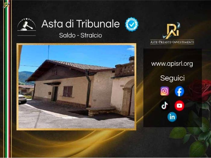 Casa quadrilocale in vendita in Via Trieste, Ponna Superiore, Ponna