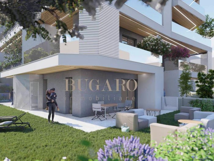 Appartamento quadrilocale in vendita in Via Piave, Adriatico, Ancona