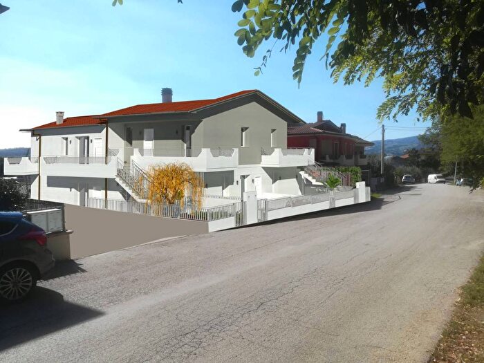 Casa trilocale in vendita in Via delle Querce, Colli al Metauro