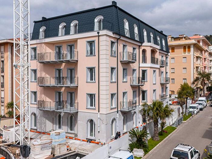 Appartamento bilocale in vendita in Corso Italia, Centro, Bordighera
