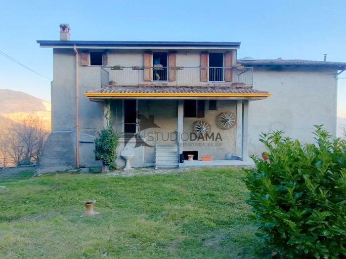 Casa con 6 locali in vendita in Via Marogna, Botticino