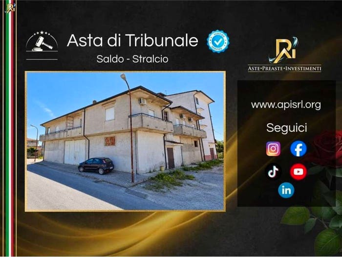 Appartamento con 6 locali in vendita in Contrada Chirizzello, Centro, Cutro