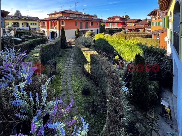 Casa quadrilocale in vendita in Via I Maggio, Centro, Castelletto Sopra Ticino