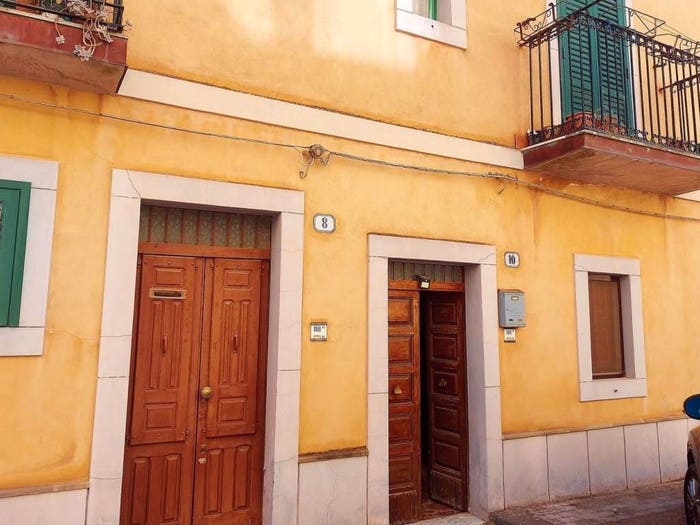 Appartamento con 6 locali in vendita in via Miracoli N, Centro, Nicosia
