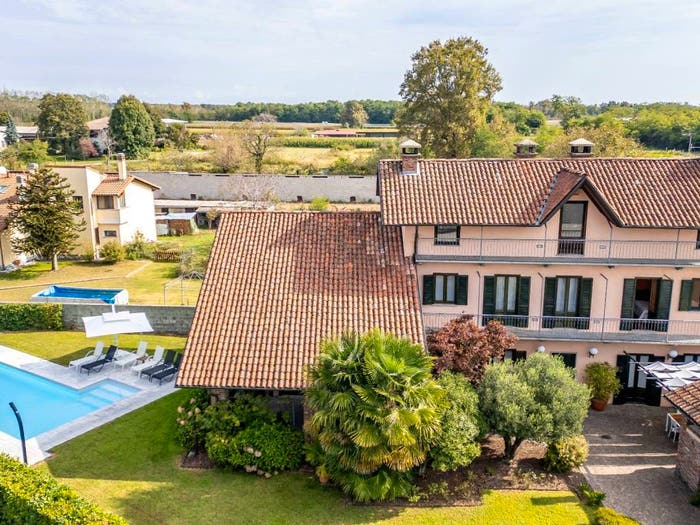Casa quadrilocale in vendita in Via Gioacchino Rossini, Carpignano Sesia