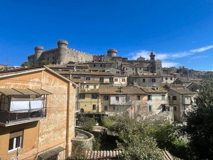 Appartamento quadrilocale in vendita in Via Francesco Silla, Centro, Bracciano