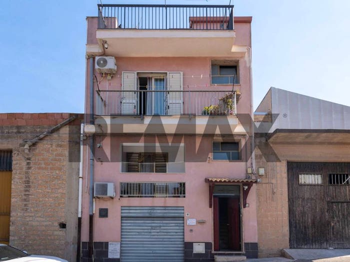 Casa con 6 locali in vendita in Via vittorio de sica, Centro, Comiso