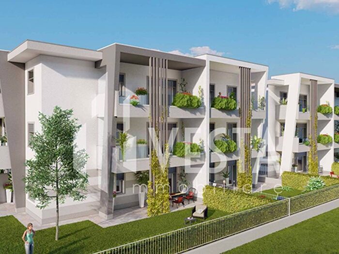 Appartamento trilocale in vendita in Via Don Luigi Sturzo, Canova San Zeno, Olgiate Molgora