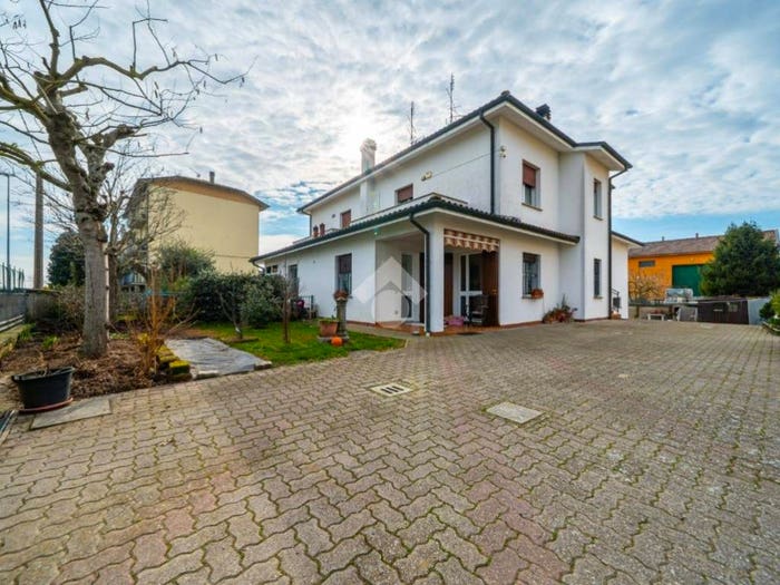 Casa con 6 locali in vendita in Via Mora, Tintoria, Minerbio