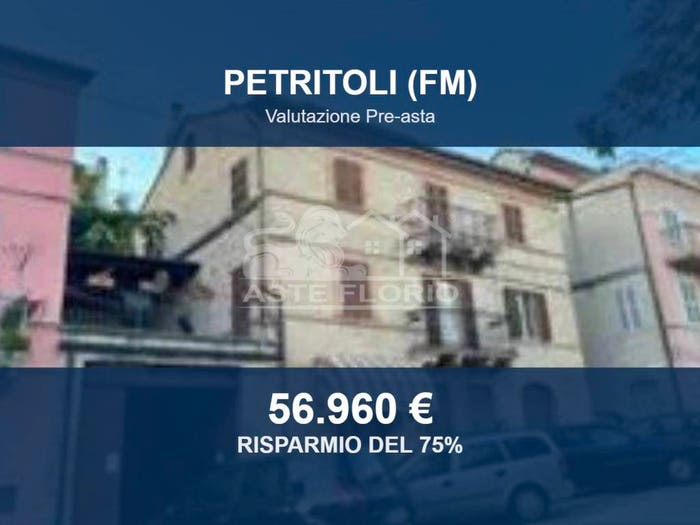 Casa con 6 locali in vendita in Borgo Trieste, Centro, Petritoli
