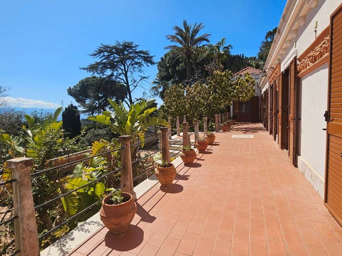 Casa con 6 locali in vendita in Via Elio Vittorini, Faro Superiore Sperone, Messina