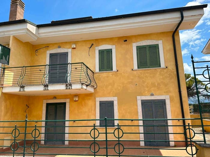 Casa trilocale in vendita in Via Gian Lorenzo Bernini, Pichini, Guidonia Montecelio
