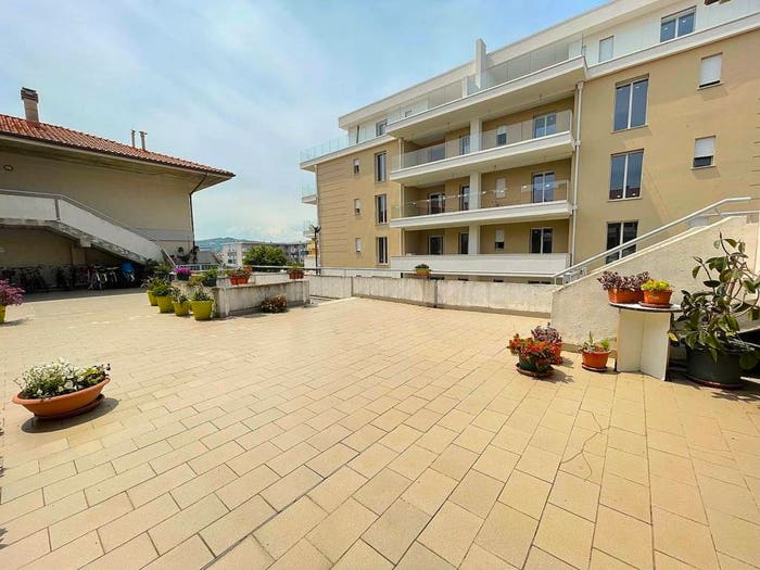 Appartamento quadrilocale in vendita in Via F Filzi, Villa Rosa, Martinsicuro