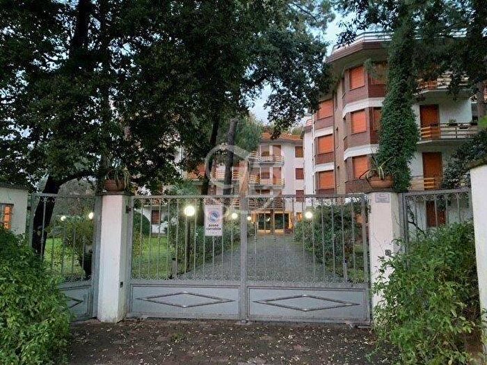 Appartamento quadrilocale in vendita in Forte Dei Marmi