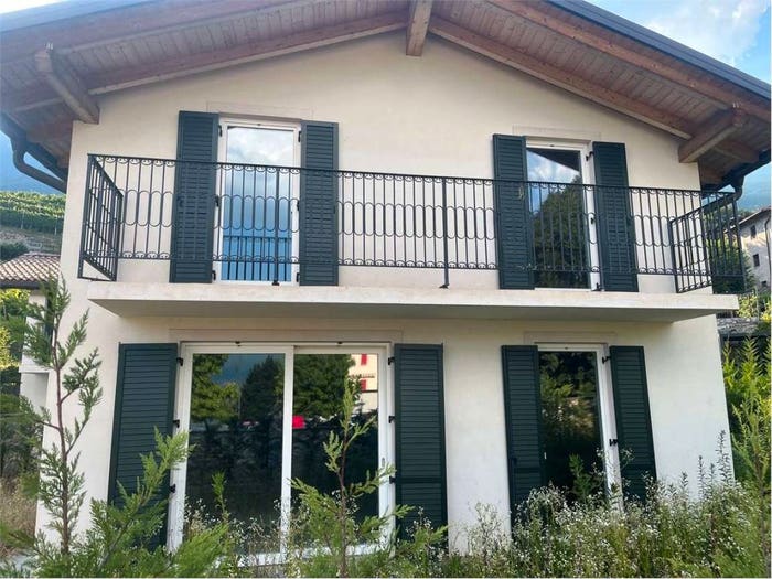 Casa quadrilocale in vendita in Nogaredo