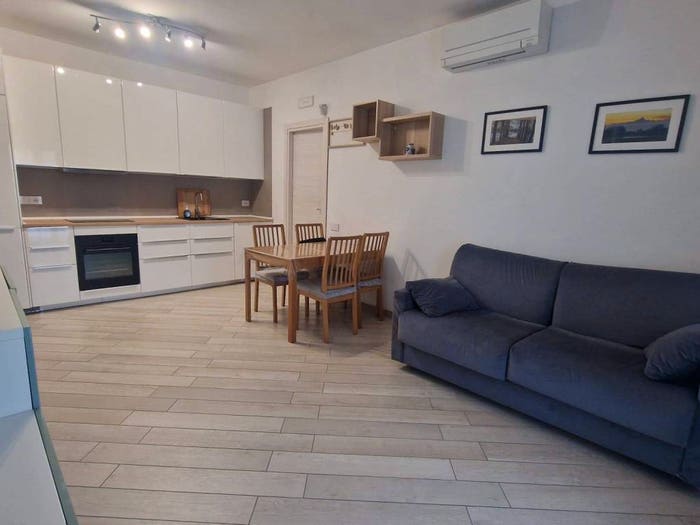 Appartamento bilocale in vendita in Via Po, Centro, La Loggia