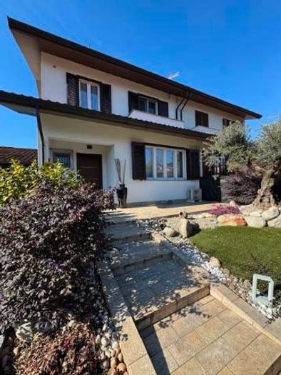 Casa quadrilocale in vendita in Mesero