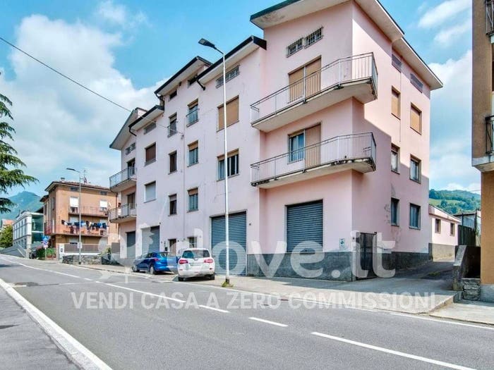 Casa con 6 locali in vendita in Via San Giovanni Bosco, Centro, Gandino
