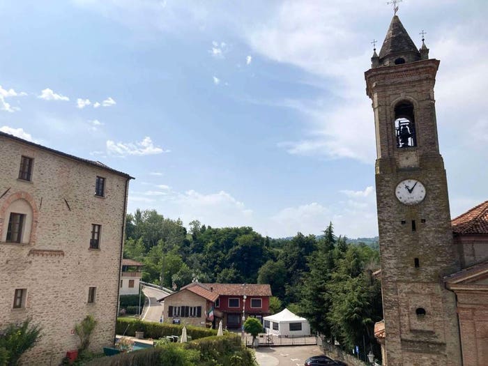 Casa con 6 locali in vendita in piazza Guglielmo Marconi, Sinio