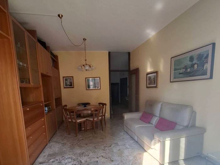 Appartamento trilocale in vendita in Via Regno Italico, Centro Storico, Pavia