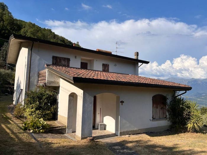 Casa con 6 locali in vendita in Pozzo, Mulazzo