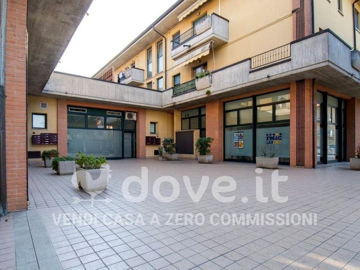 Appartamento trilocale in vendita in Via Monsignor Zeno Piccinelli, Centro, Palazzolo sull'Oglio