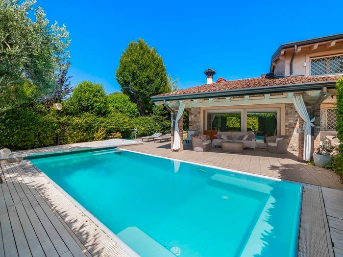 Casa con 6 locali in vendita in Via San Zeno, Lonato, Lonato del Garda