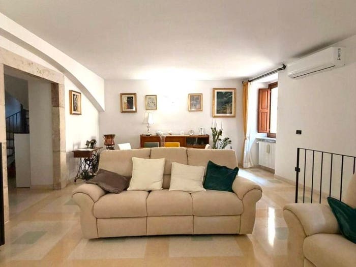 Casa quadrilocale in vendita in Via Saturnino, Duomo Fontana Luminosa, L'Aquila