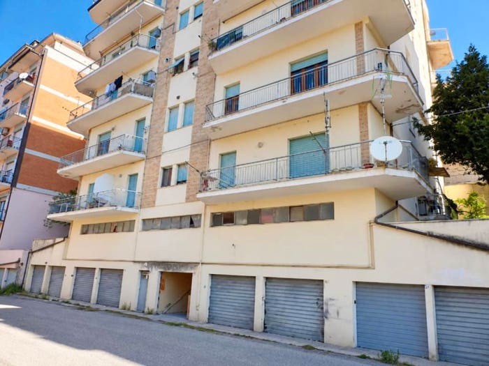 Appartamento in vendita in Via Medaglie d'Oro, Centro, Fermo
