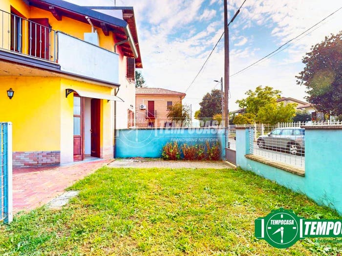Appartamento con 5 locali in vendita in Via Bassignana, Suardi