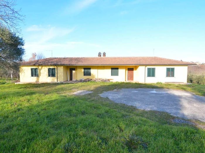 Casa con 6 locali in vendita in Paternopoli