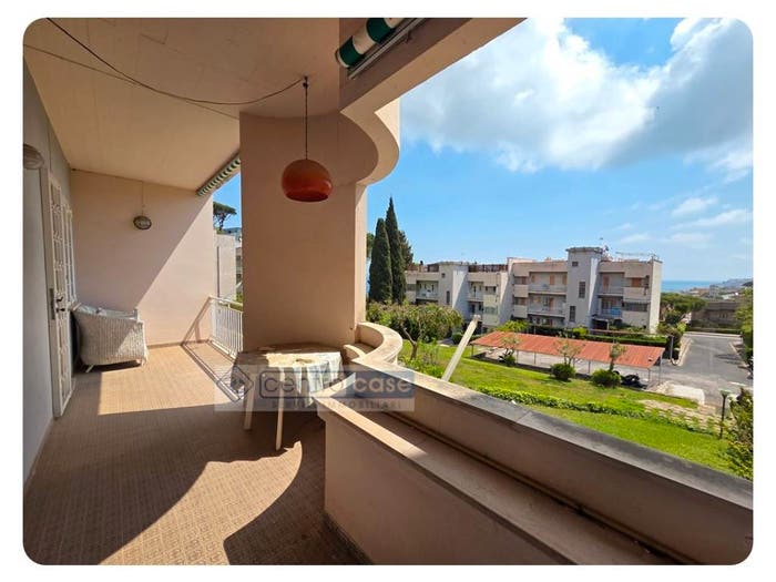 Appartamento trilocale in vendita in Viale Colle Sant'Agata Traversa, Gaeta