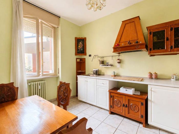 Appartamento trilocale in vendita in Via Costantino Cantù, Abbiategrasso